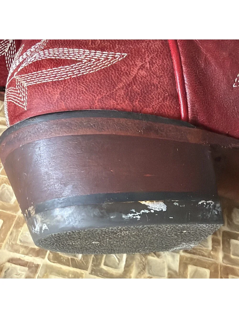 Ariat Red Leather Western Cowboy Boots Womens Size 8B Embroidered Design